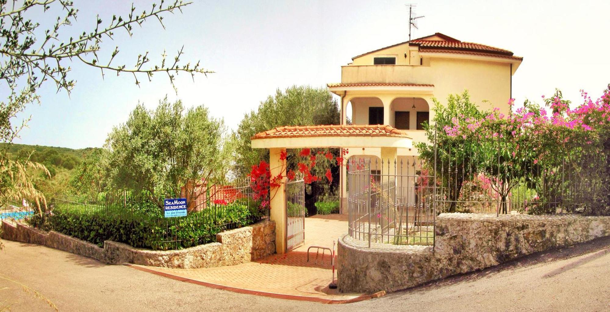 Seamoon Residence Marina di Camerota Exterior photo